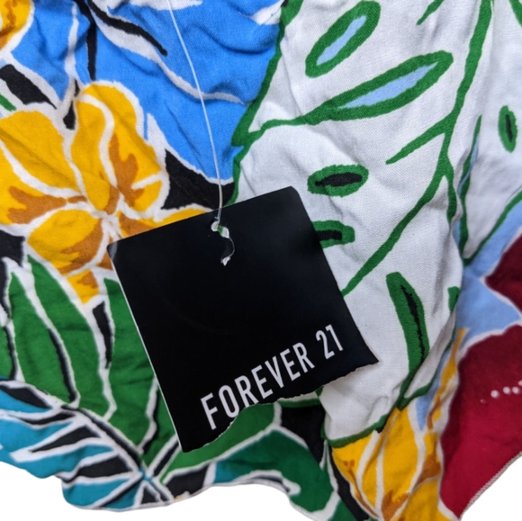 NWT Forever 21 Floral Cold Shoulder Crop Top 🌺 - Picture 11 of 14
